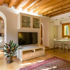 Apartment Downtown, Verona